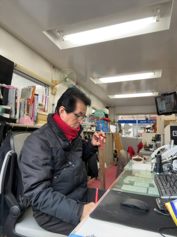 こんにちは、火曜日だよ~~