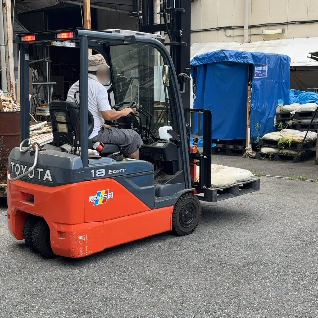 ごめんねぇ~~、遅くなって!