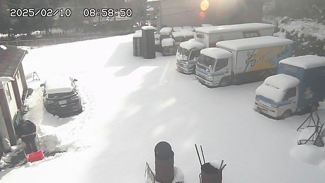 雪かきからの始まりです！